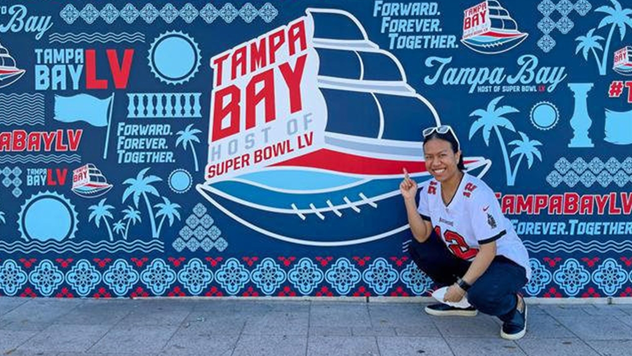 ฝีมือเด็กไทย ได้รับเลือกให้เป็นผู้ออกแบบตราสัญลักษณ์งาน Super Bowl Experience