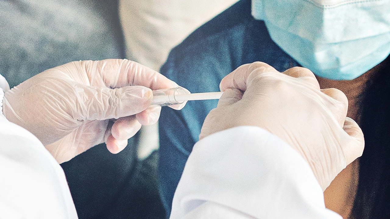 กทม. สรุปผลตรวจโควิด-19 เชิงรุก 2 เดือน พบผู้ติดเชื้อ 114 ราย