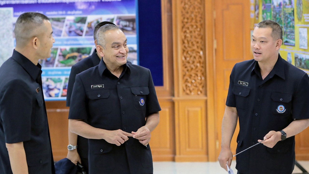 ผบ.นทพ. ขึ้นเหนือตรวจเยี่ยมนักรบสีน้ำเงิน พร้อมชมการปฏิบัติงาน สนภ.3