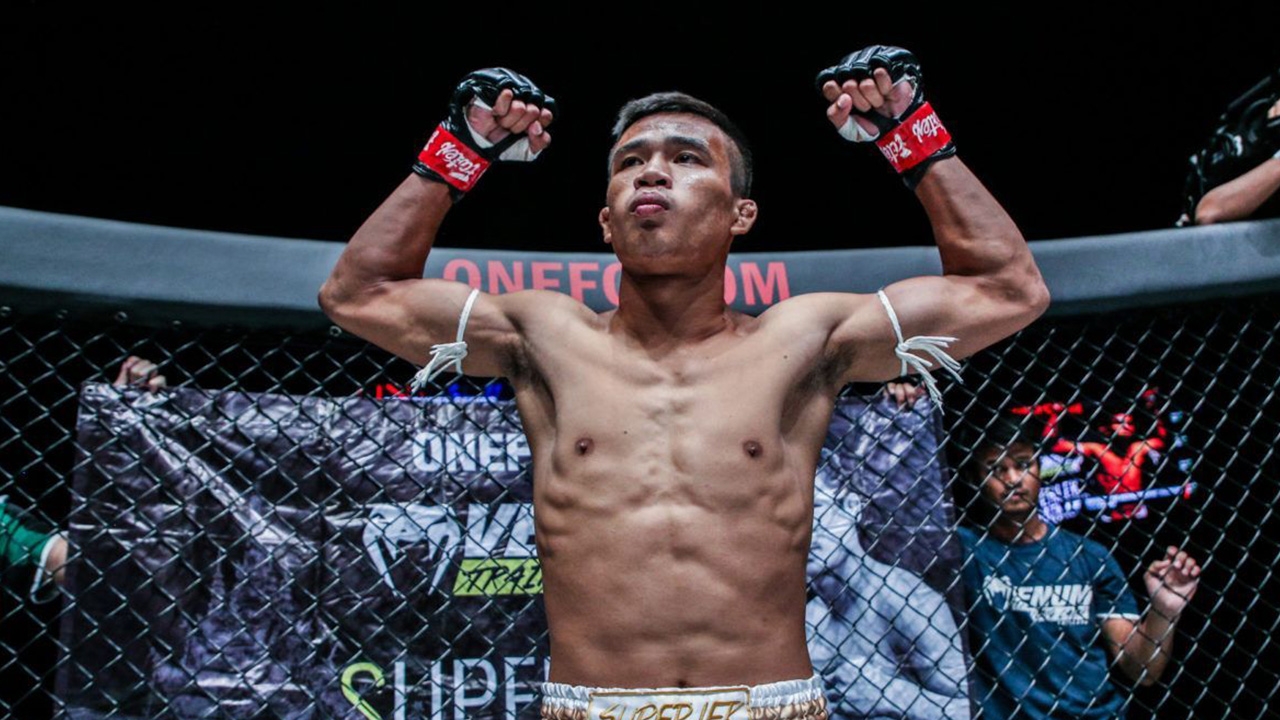 ย้อนรอยค่ายมวยข้างบ้านสร้าง "ซุปเปอร์เล็ก" สู่แถวหน้าแห่งวงการมวยไทย