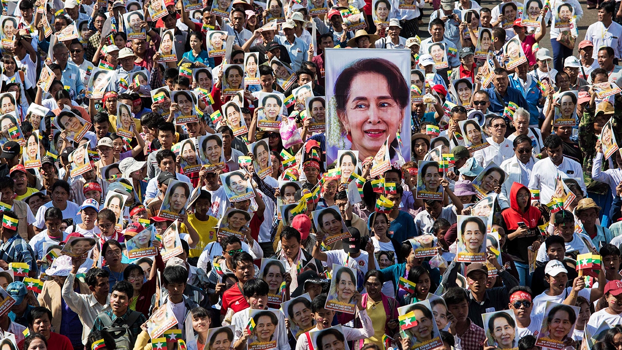 พรรค NLD เรียกร้องกองทัพปล่อยซูจี โดยเร็ว ยังไม่รู้ถูกคุมตัวไว้ที่ไหน
