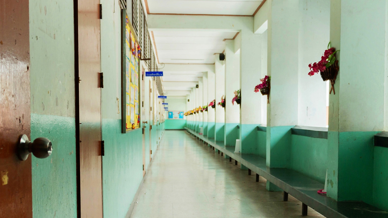 กทม.สั่งปิด ร.ร.วัดจันทร์ประดิษฐาราม หลังพบแรงงานใกล้เคียงติดโควิด-19