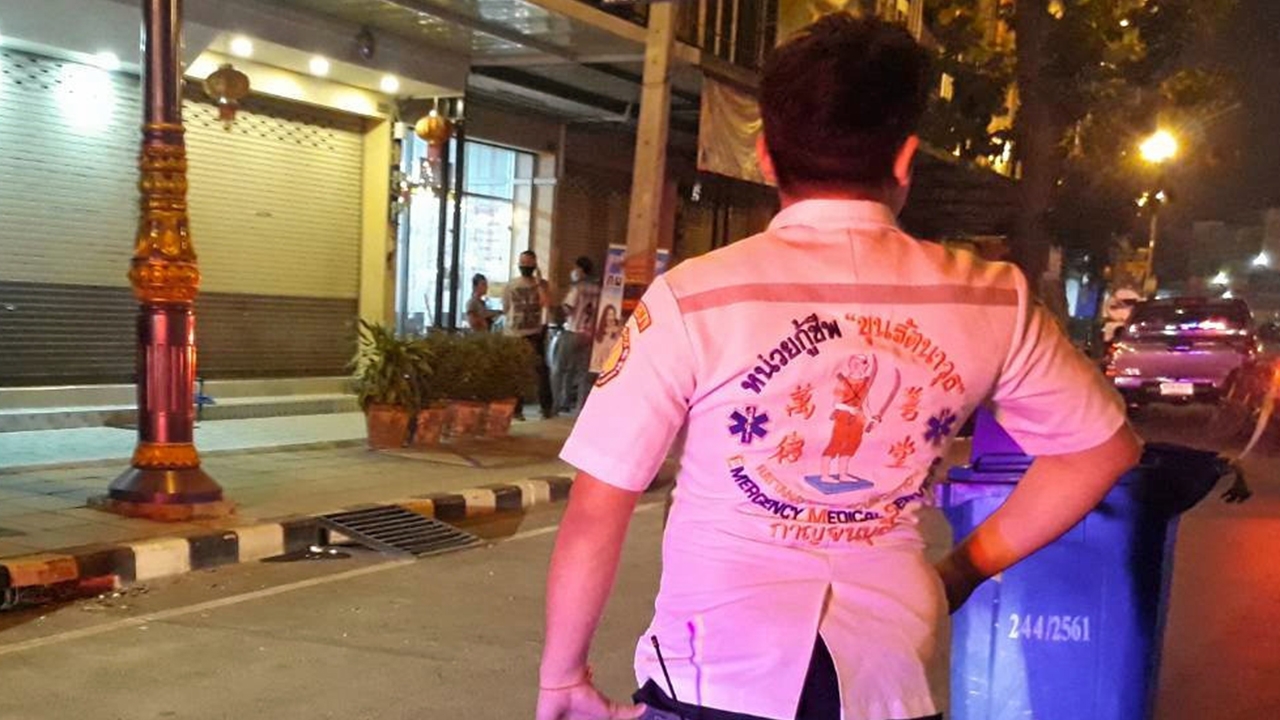 พลทหารเดือด ถล่มร้านแฟนเก่า ไปโดนหลานเจ็บ อีกราย ร.ต.อ.ปืนดุ