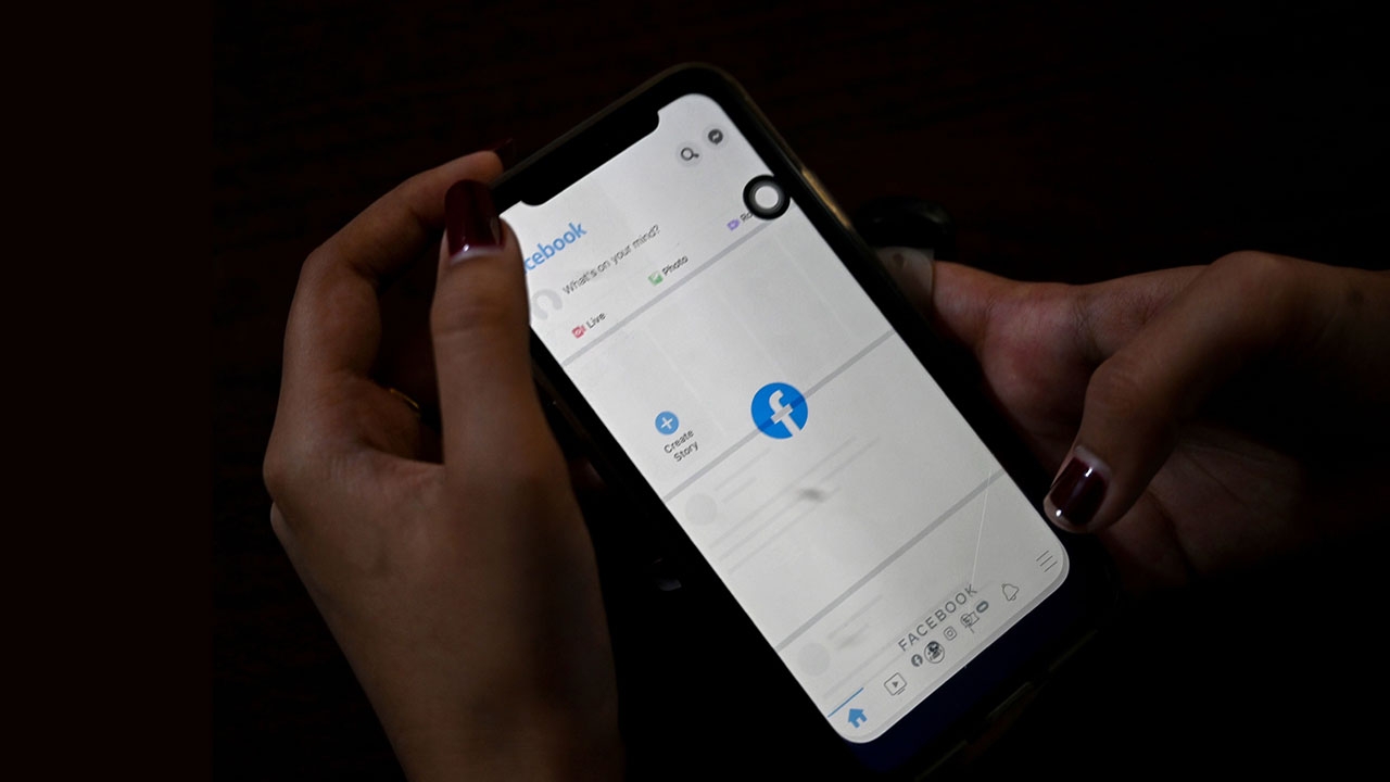 บล็อกเฟซบุ๊กไม่ใช่ปัญหา เมียนมาแห่หันหาแอปทางเลือก