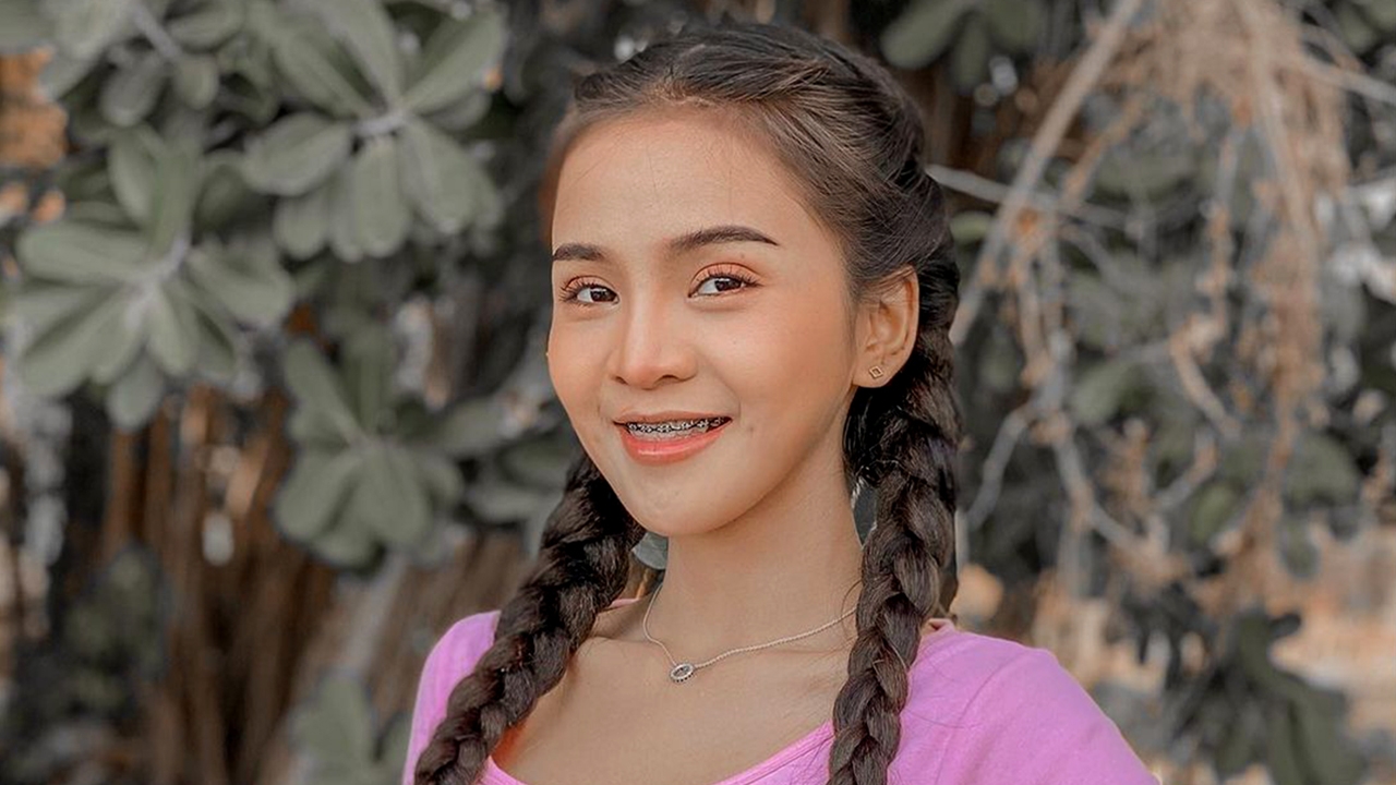 "อาม ชุติมา" เหงา  โพสต์แคปชันโสดจัด ให้หนุ่มๆ รีบมาขายขนมจีบ