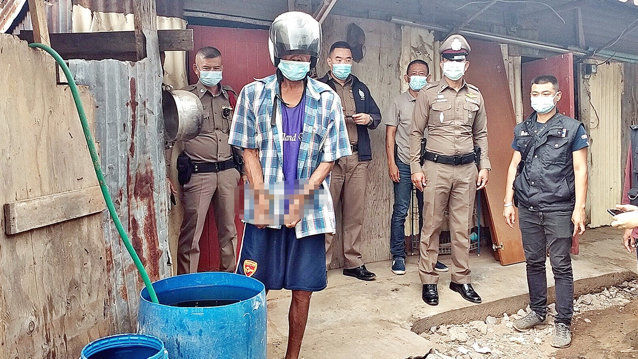 นำผัวหูเบาถูกเพื่อนแซวเมียไปมีกิ๊ก กลับห้องคว้ามีดแทงดับ ไปทำแผน