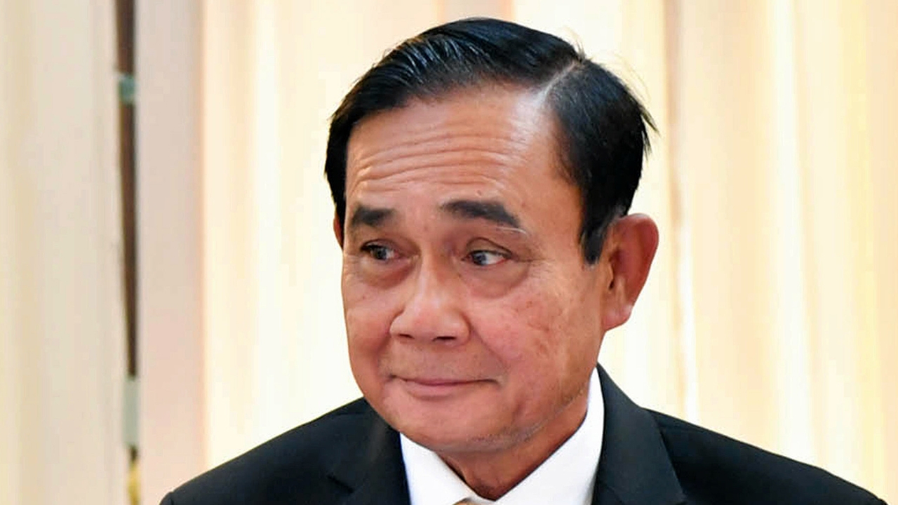 ญัตติมุ่งกล่าวหานายกฯ