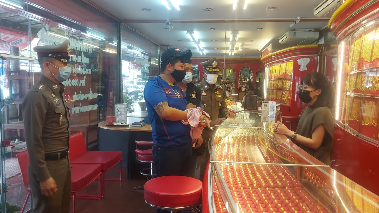 ตร.ตาก ปิดจ๊อบรวบโจรบุกเดี่ยวชิงทอง ภายใน 1 ชม. หลังหลบบ้านเช่า