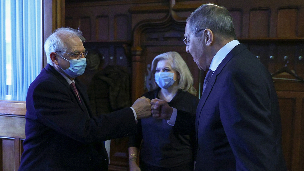 อียูตกใจกับรัฐบาลรัสเซียที่ขับเจ้าหน้าที่ทูต เมินคุยผูกมิตร