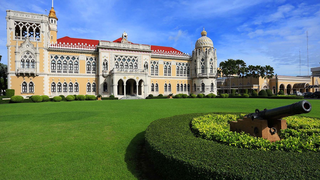 นายกฯ นำรมต.-อดีต รมต. 17 คน รับเครื่องราชอิสริยาภรณ์ ประจำปี 2563