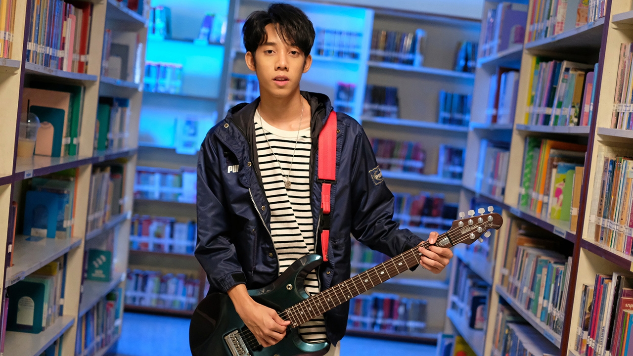 “ชีโน่-อธิภัทร” ส่งซิงเกิลใหม่ “ยิ่งใกล้ยิ่งกลัว” รับเดือนแห่งความรัก