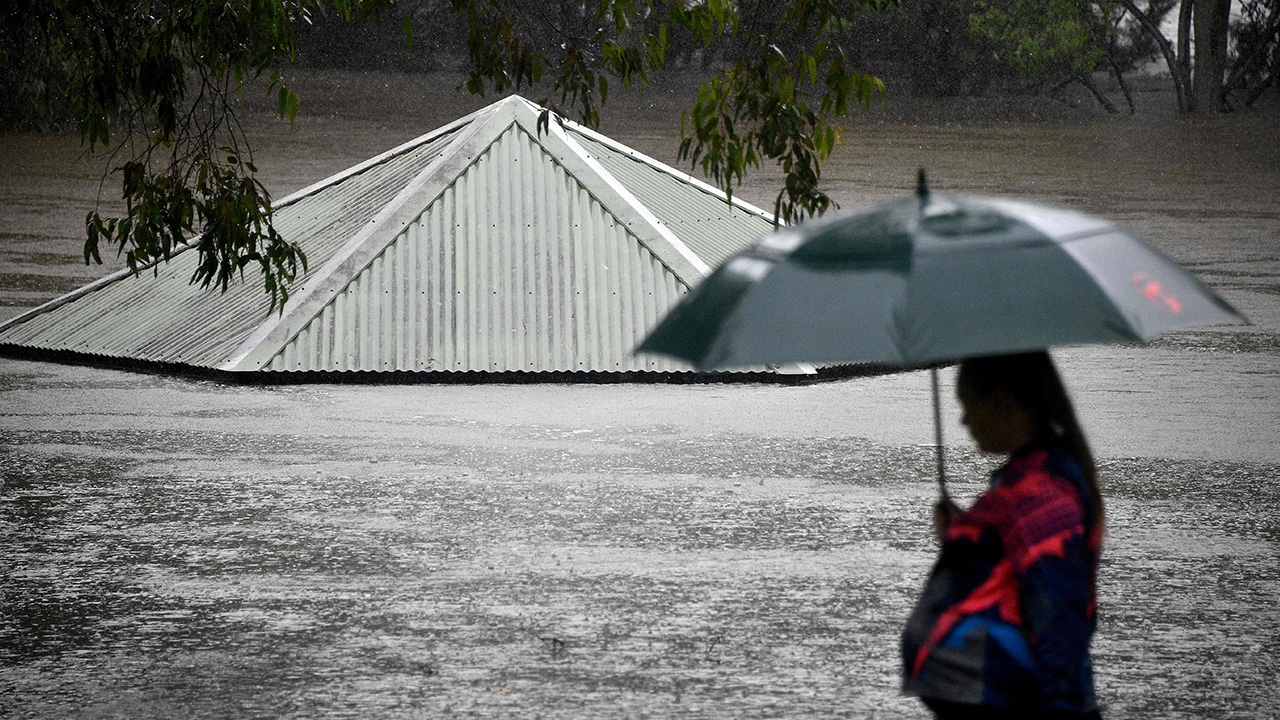 ฝนถล่มออสเตรเลีย ซิดนีย์น้ำท่วมหนัก ต้องอพยพคนนับพัน