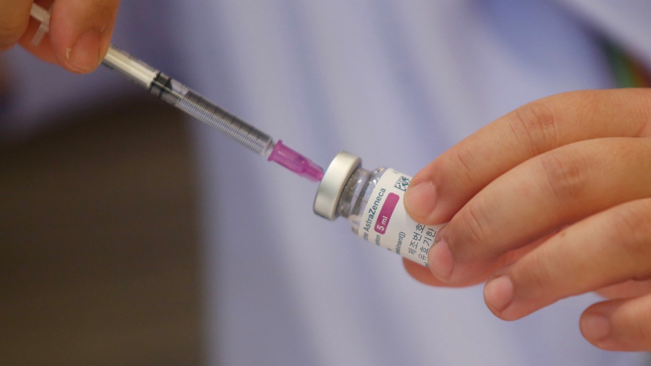 "หมอยง" แจง วัคซีนแอสตราเซเนกา คนเอเชียเสี่ยงเส้นเลือดอุดตัน น้อยกว่ายุโรป 