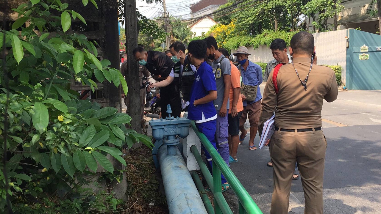 พบหนุ่มใหญ่สักลายโดราเอมอน นอนตายในท้องร่องแถวบางพลัด คาดเมาสุราตกน้ำ