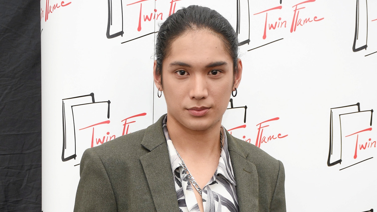 นีฟ รัฐนันท์ พระเอกป้ายแดง ลงละครน้ำดี “แด่คุณพ่อด้วยแข้งขวา”