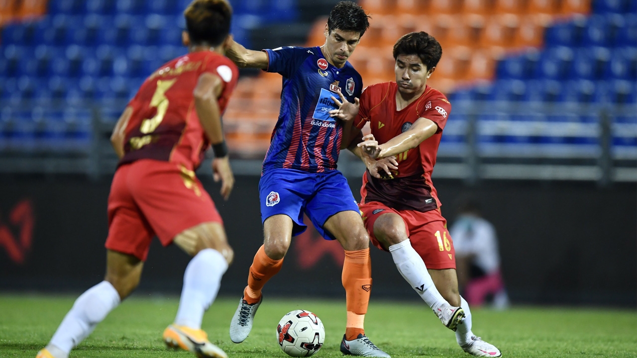 "ซัวเรส" ซัดเบิ้ล การท่าเรือเปิดบ้านไล่อัดระยอง 3-1 ศึกไทยลีก