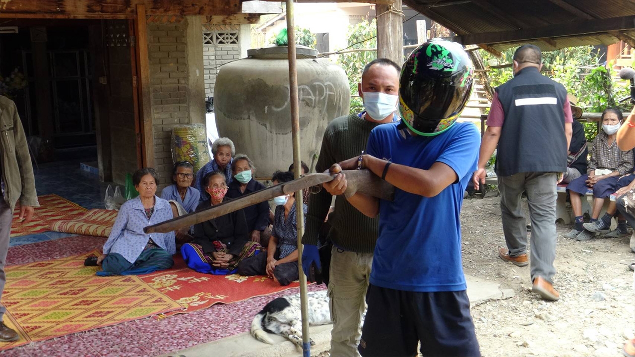 หลานชั่วจ่อยิงยายแท้ๆ ดับคาบ้านพัก เหตุถูกต่อว่าเปิดเพลงเสียงดัง