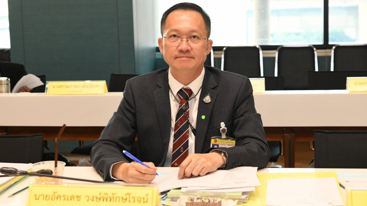 "อัครเดช" ชม "รัฐบาล-ก.แรงงาน" โครงการตรวจเชื้อโควิดให้ผู้ประกันตน