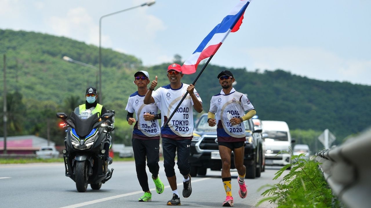ตำนานลมกรดโอลิมปิก 1992 ร่วมวิ่งผลัดธงชาติไทย เส้นทางนครศรีฯ วันที่ 17