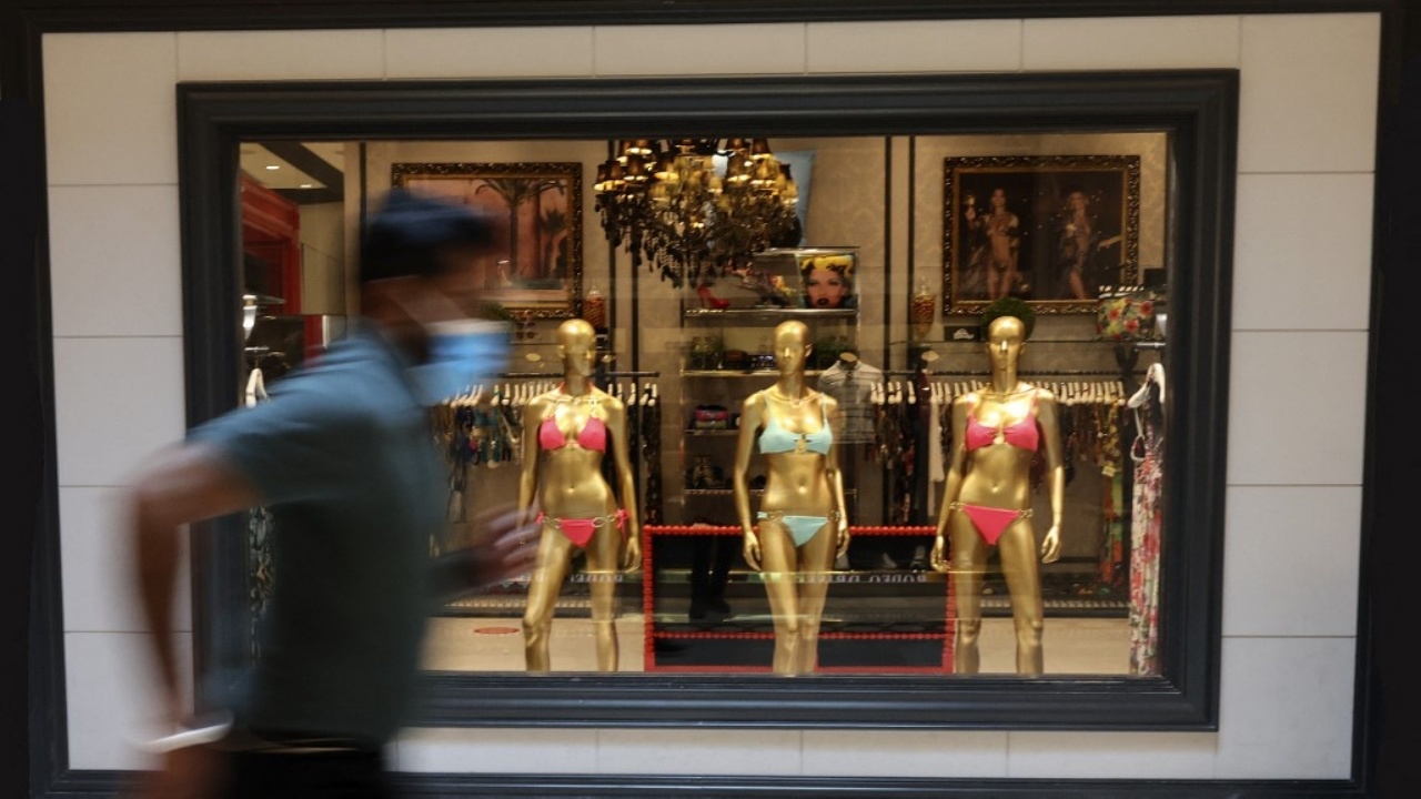 40 นางแบบนู้ด ‘งานเข้า’ เผชิญโทษจำคุก หลังถ่ายรูปเปลือยหมู่ที่ดูไบ