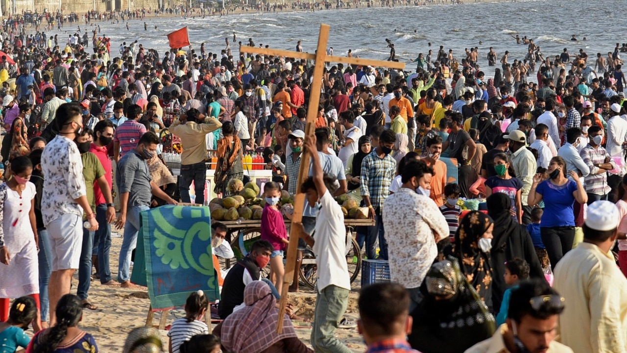 อินเดียผงะ พบติดโควิดรายใหม่ วันเดียวพุ่งเกินแสน สูงสุดนับตั้งแต่ระบาด