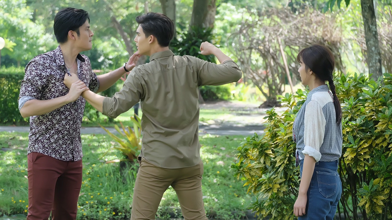 บ้านไร่สายสมร EP.21 อัครา พยายามลวนลามไหมตะวัน แต่ขุนศึกมาช่วยไว้ทัน