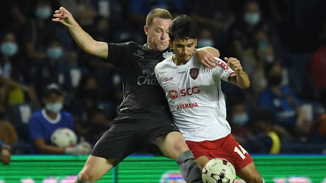 "บุรีรัมย์" รัวครึ่งหลัง อัด "เมืองทอง" 2-0 ลิ่วตัดเชือกเอฟเอ คัพ