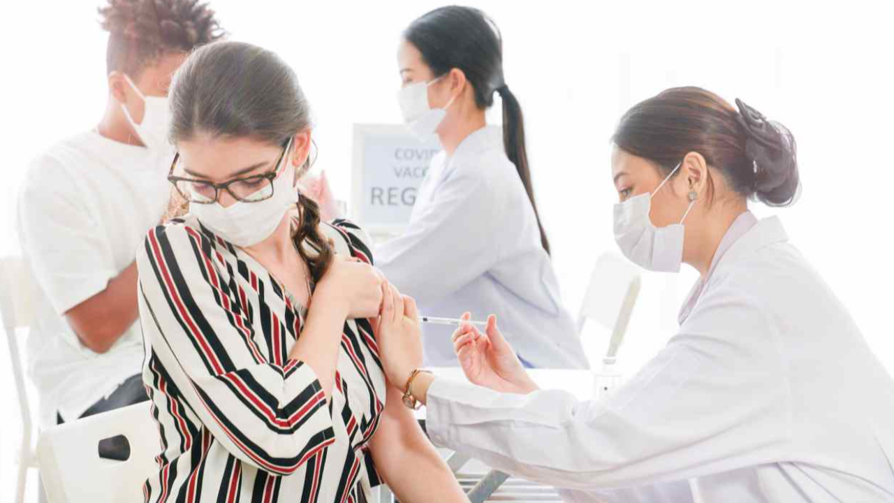 10 ขั้นตอนการเตรียมตัวก่อนฉีดวัคซีนโควิด-19