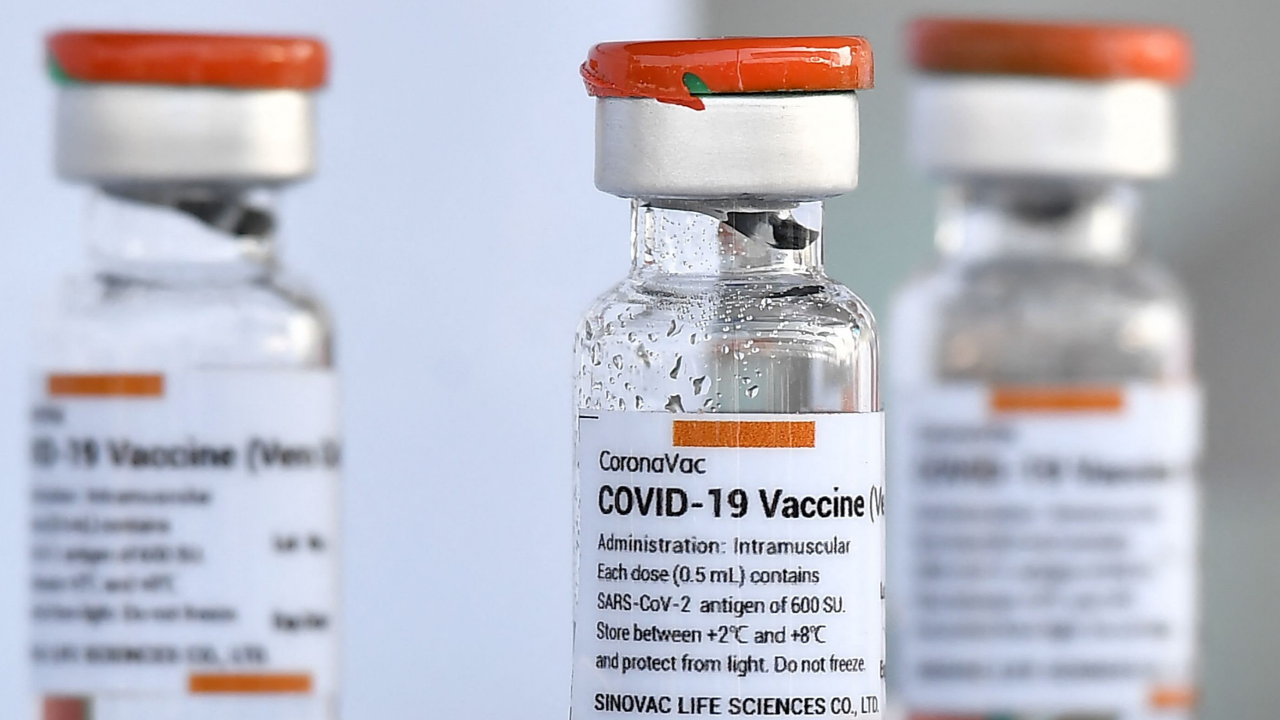 "ดร.อนันต์" เผยผลการทดลองฉีด "วัคซีนซิโนแวค" 3 เข็มในจีน