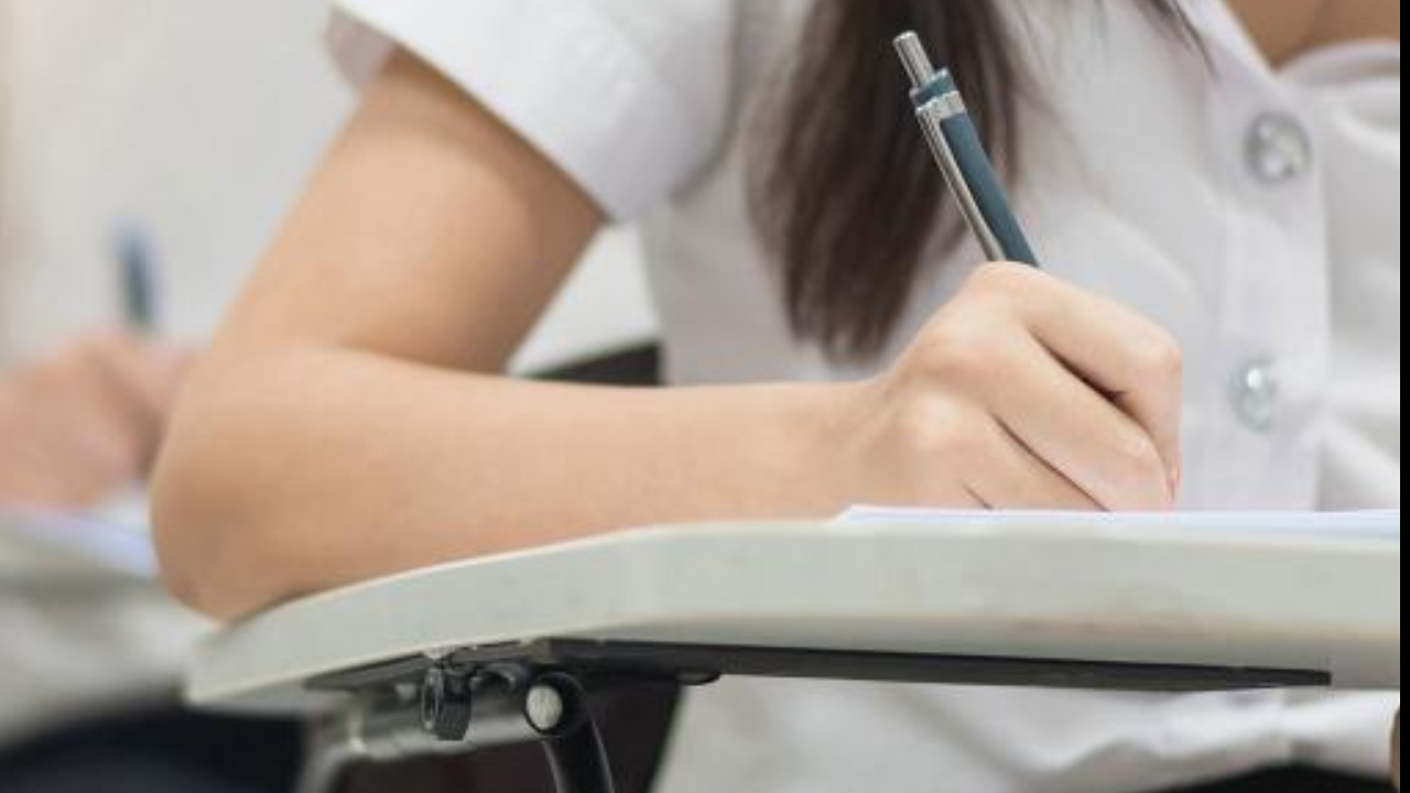 ครม.ไฟเขียว ช่วย "ผู้ปกครอง-นักเรียน" ลดภาระค่าเรียน ภาคเรียนที่ 1 ปี 64