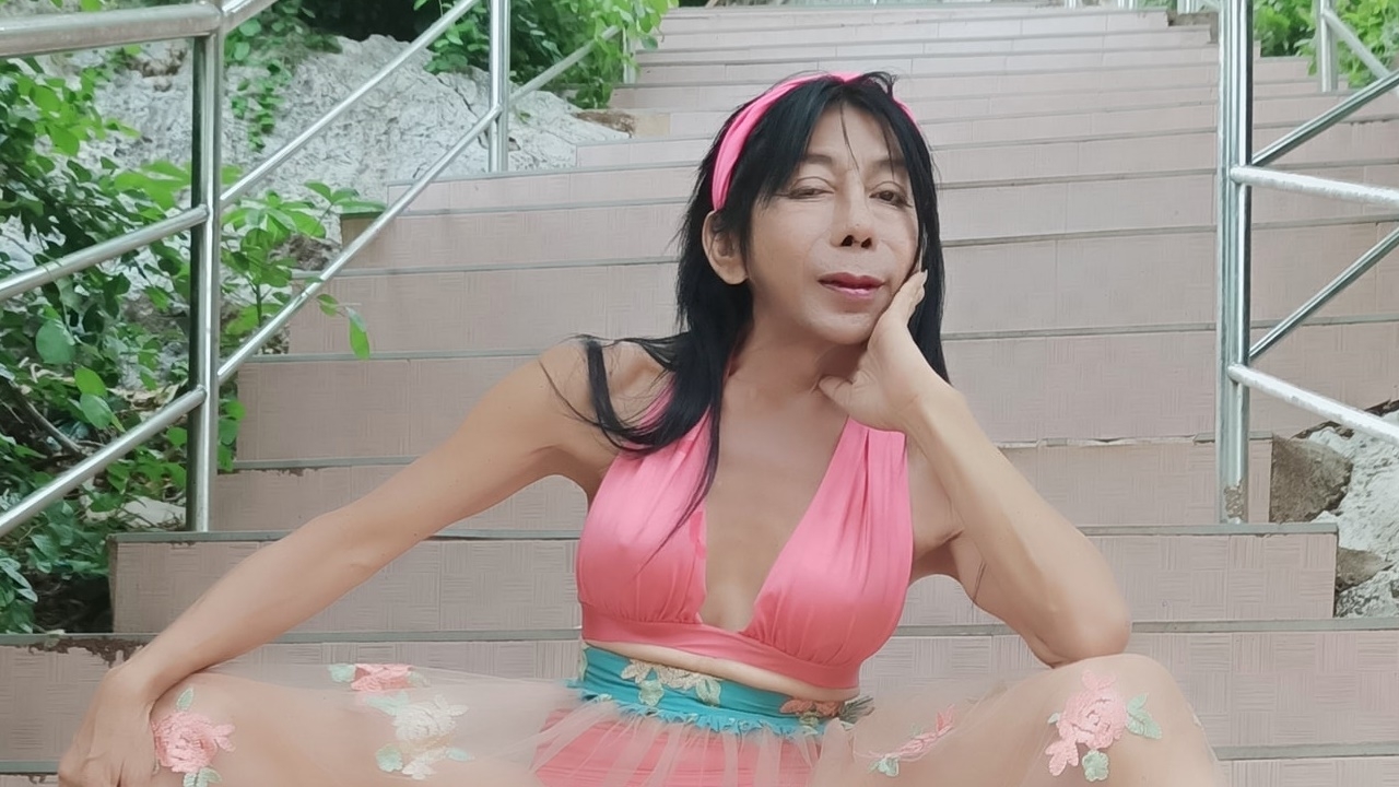 แม่สิตางศุ์ เผยภาพหน้าเรียวเซตใหม่ บอกไม่ปังตรงไหน เอาปากกามาวง