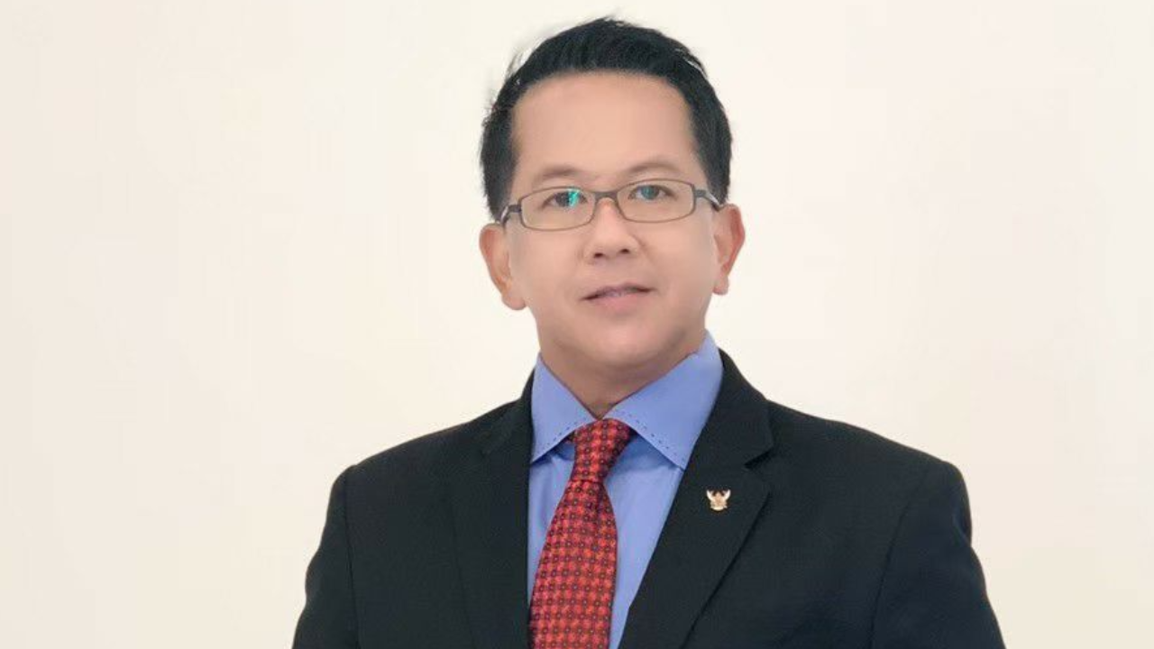 "จิรายุ" คาด 9 กมธ. ตัดลดงบฯปี 65 ได้ 2 หมื่นล้าน นำไปช่วยแก้โควิด-19