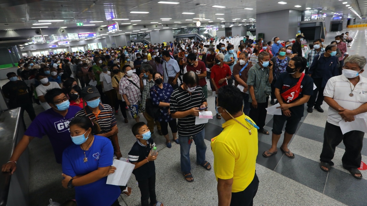 ทรู แจ้งเอาผิด แก๊งจองวัคซีนขายคิว พบพิรุธคนฉีดไม่รู้คิวอาร์โค้ด