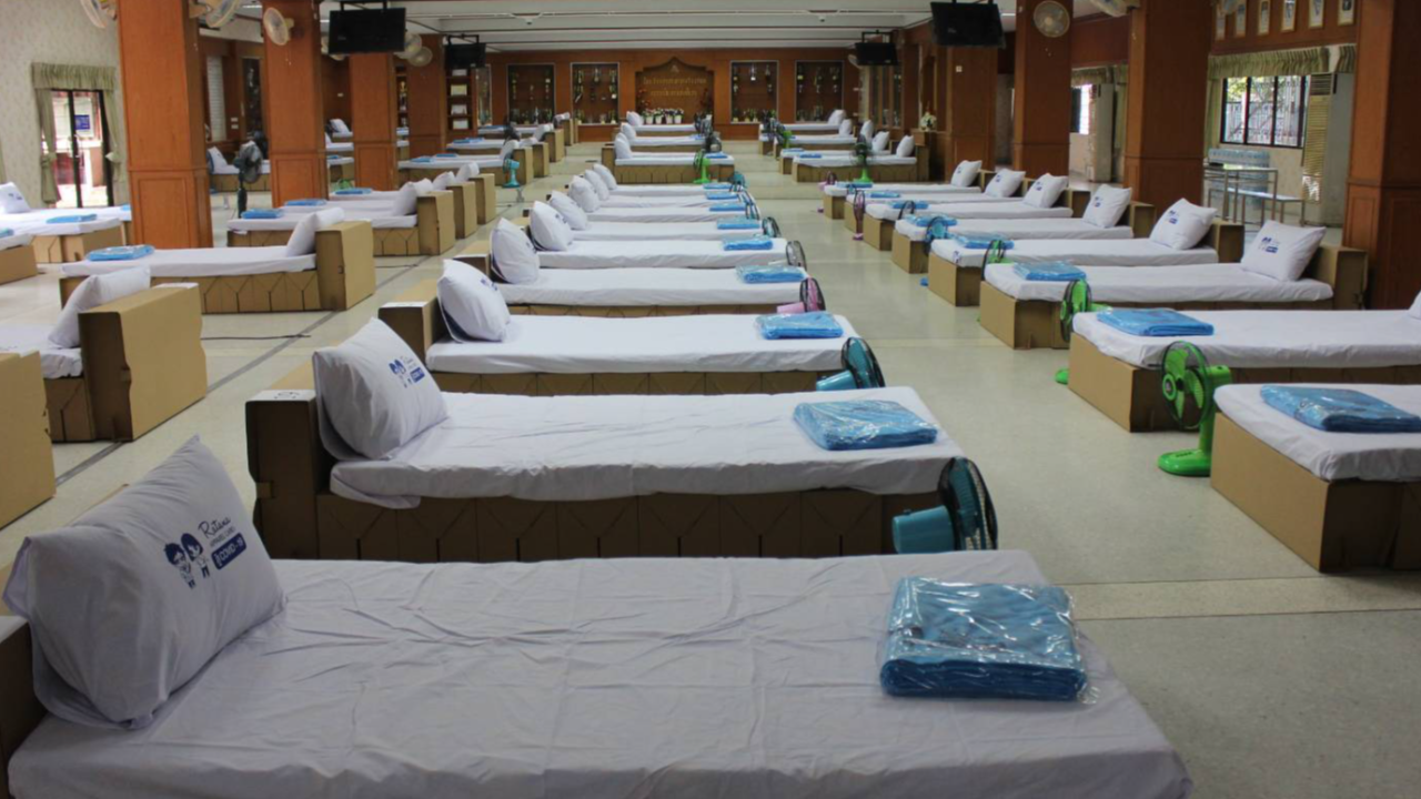 “เฉลิมชัย” เปิดศูนย์พักคอยฝั่งธนฯ มุ่งตัดวงจรโควิดระบาดในครอบครัว-ชุมชน