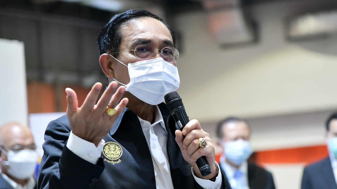 “บิ๊กตู่” ชื่นชมนักวิจัยไทยพัฒนาชุดตรวจ และวัคซีนโควิดแบบพ่นจมูก