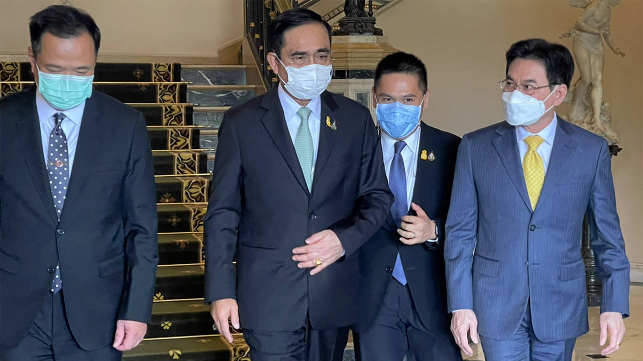โฟกัสรัฐบาลเรือเหล็ก “ปะผุ” เผชิญพายุโควิด : ภูมิคุ้มกันสูง ศรัทธาตกตํ่า