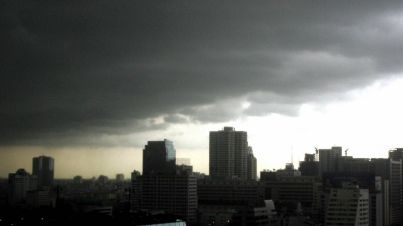 สภาพอากาศวันนี้ มรสุมปกคลุมไทย ทำเกิดฝนฟ้าคะนองบางจุด กทม.ร้อยละ 20