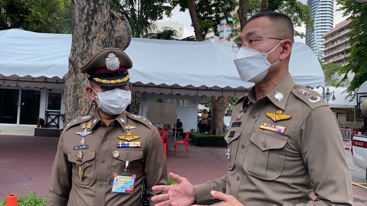 หวั่นม็อบสาดสีป้ายสำนักงานตำรวจแห่งชาติ จัดสันติบาลเฝ้า คฝ.อีก 2 กองร้อย