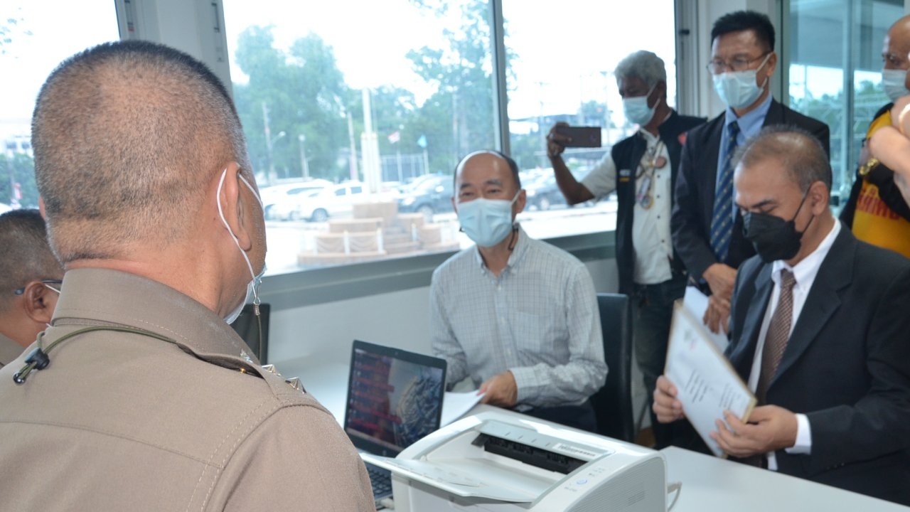 ผอ.รพ.สิชล เข้าแจ้งความเอาผิด ผอ.องค์การเภสัชกรรม ปล่อยคลิปสนทนาทำเสียหาย