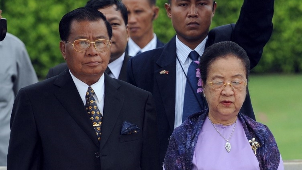 เผยนายพลตาน ฉ่วย อดีตผู้นำ รบ.ทหารพม่า ภริยา ติดโควิด เข้า รพ.ทั้งคู่