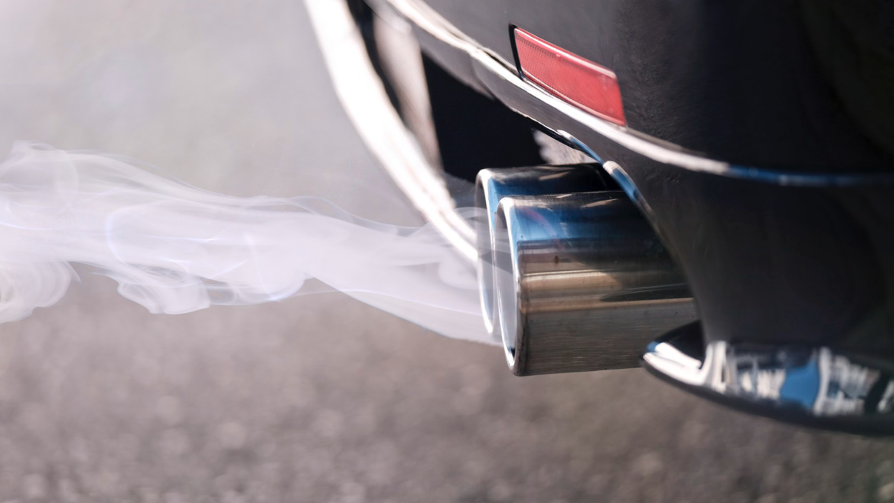 รถควันขาวสัญญาณเตือนภัย รถยนต์ผิดปกติ!