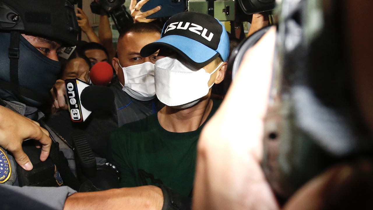 ผกก.โจ้สารภาพ เค้นหายาเสพติด ปัดรีดเงิน 2 ล้าน ขอโทษทำเสียหาย (คลิป)