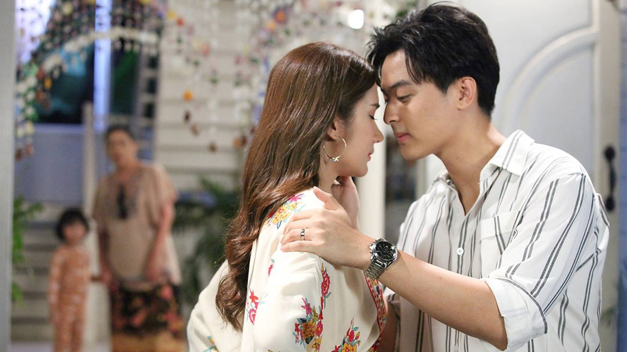 "เนย" เขิน "บลิว" ขโมยจุ๊บ! ด้าน "เจเจ" โชว์แดนซ์สุดพลิ้วใน "เกาะรัก กลหัวใจ"