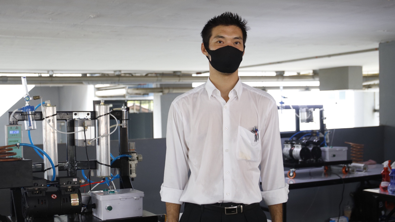 "ธนาธร" โดน ม.112 เพิ่ม เจ้าตัวยัน กลับมาสู้ ไม่ต้องปั่นเดี๋ยวเจอกัน