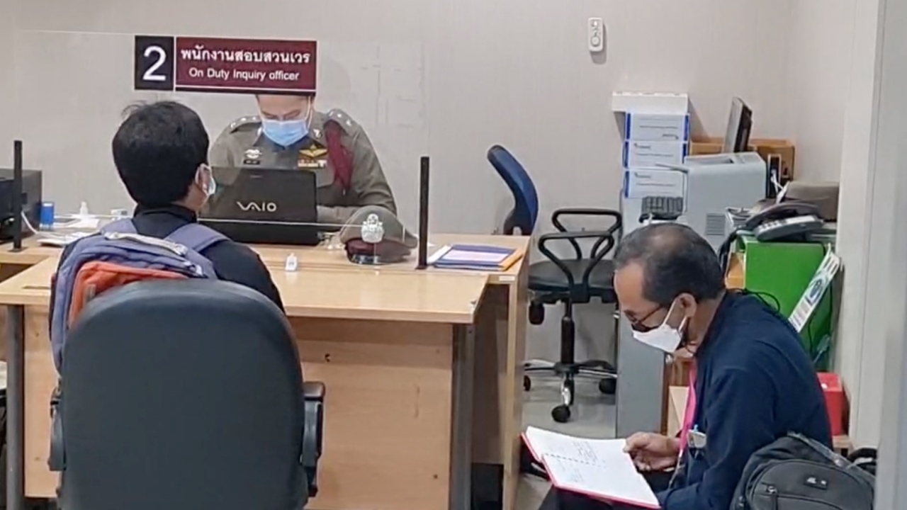 พ่อเด็ก 14 เหยื่อกระสุนหน้า สน.ดินแดง แจ้งความ เชื่อไม่เกินความสามารถตำรวจ