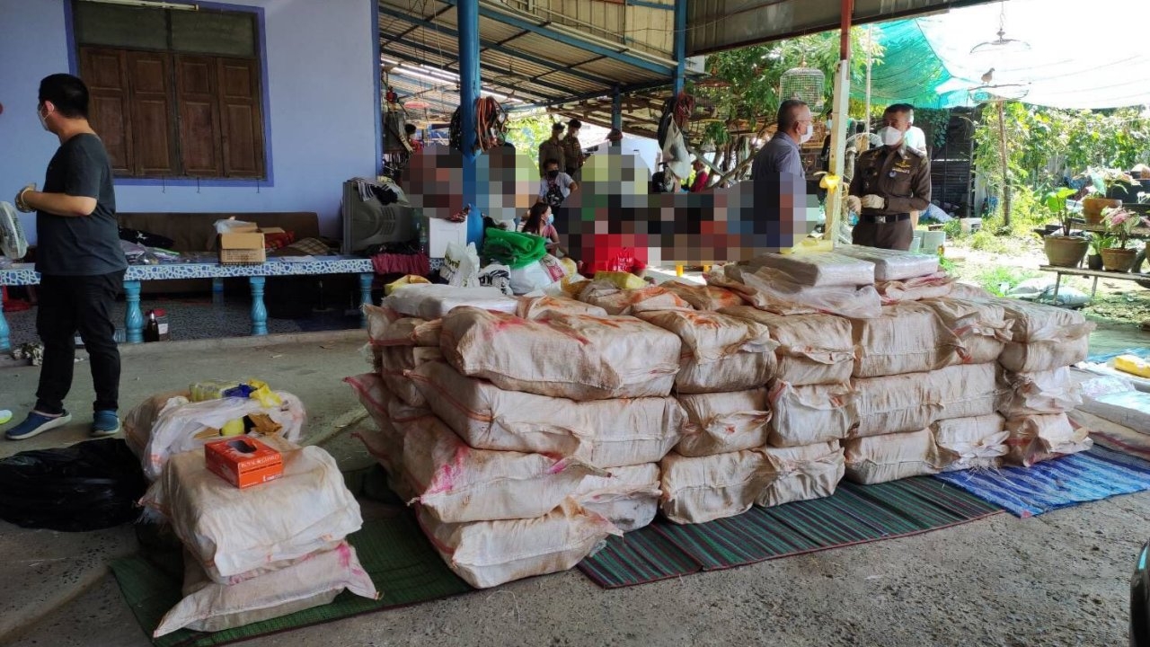 ตำรวจ 191 บุกรวบสมุนเครือข่าย "อาร์ท ต่ำเอี่ยว" ยึดยาบ้ากว่า 10 ล้านเม็ด