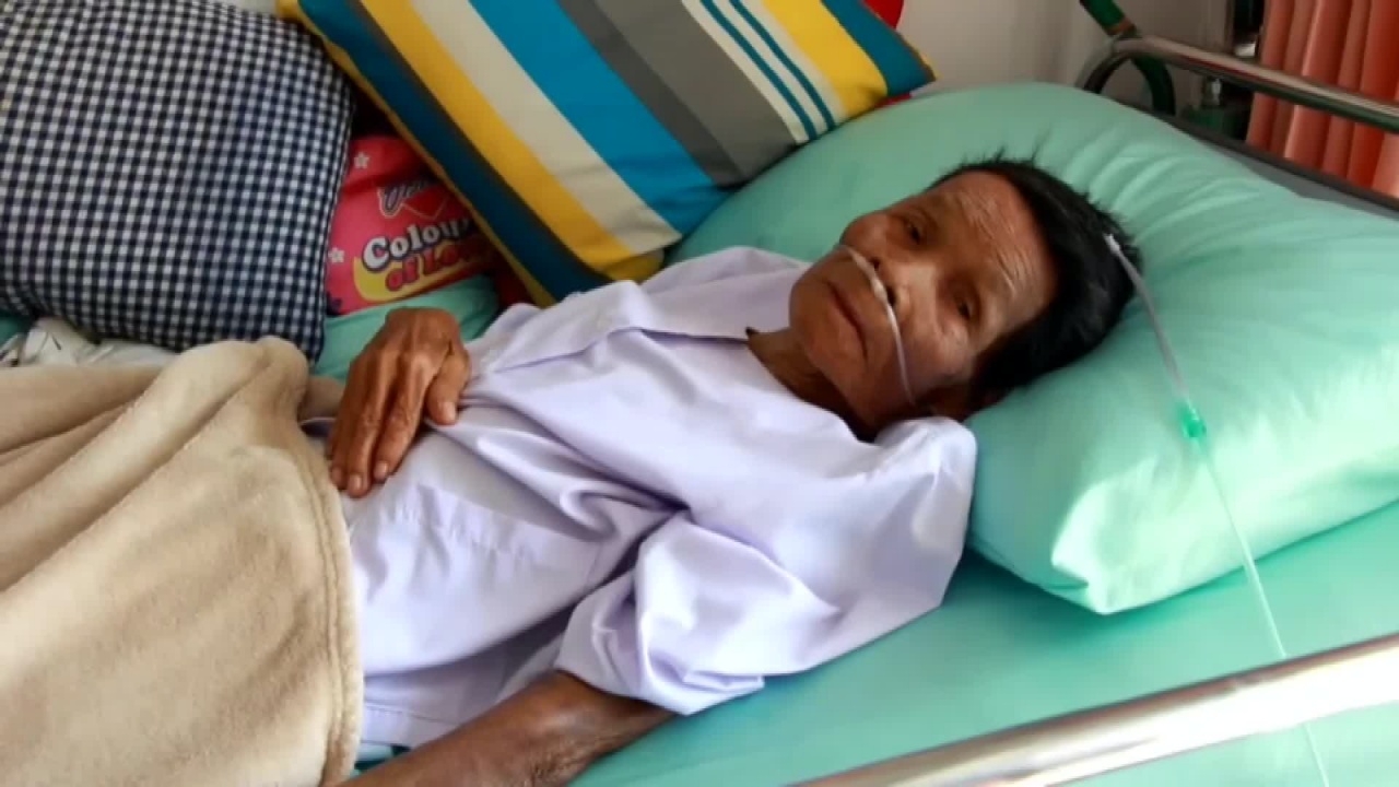 อยู่มาได้ 3 วันแล้ว ยาย 91 หยุดหายใจ 3 ชั่วโมง ไฟฟ้ากระตุก 3 ที ฟื้น! (คลิป)