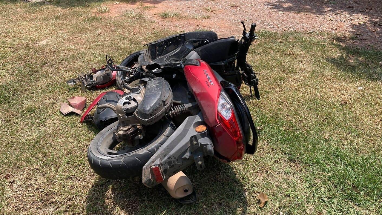 จยย.ย้อนศร เฉี่ยวเก๋งล้มคว่ำ พ่วงตามหลังขยี้ซ้ำ ดับสยองคาถนน