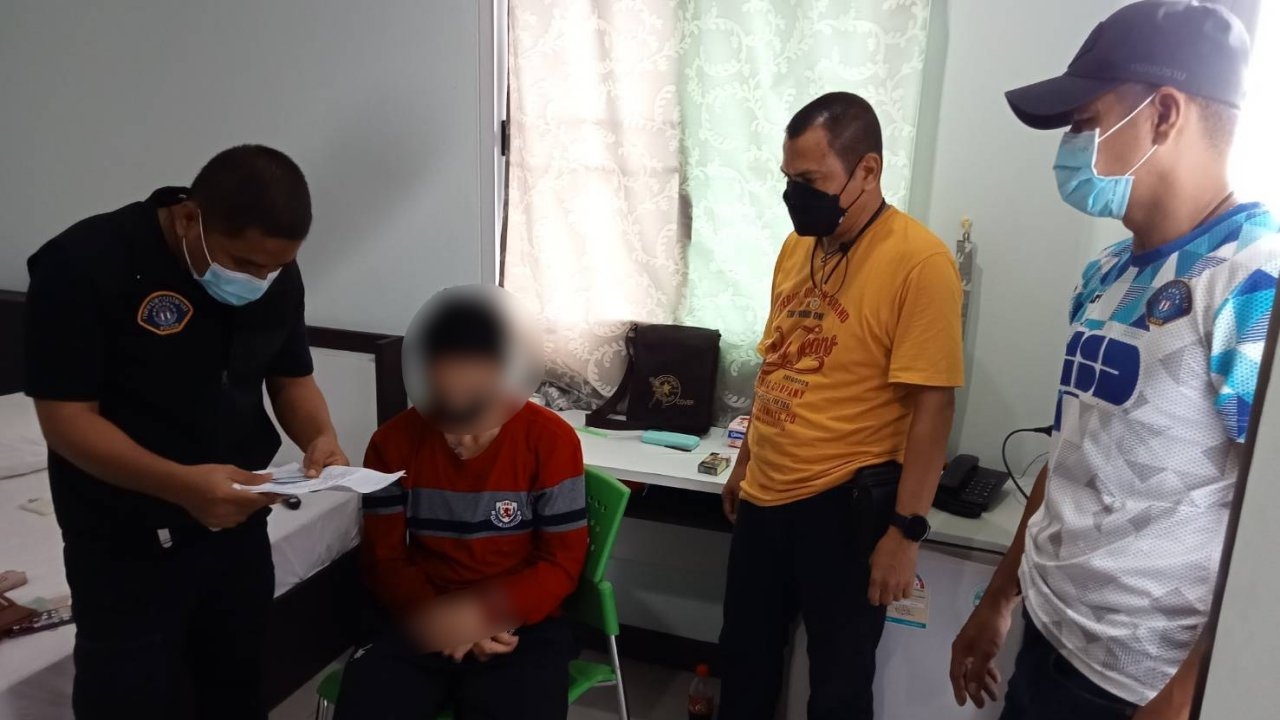 กองปราบรวบหนุ่มเสเพล แฮกเฟซบุ๊กโพสต์หลอกขายไม้ด่าง หาเงินเปย์หญิง-เสพยา