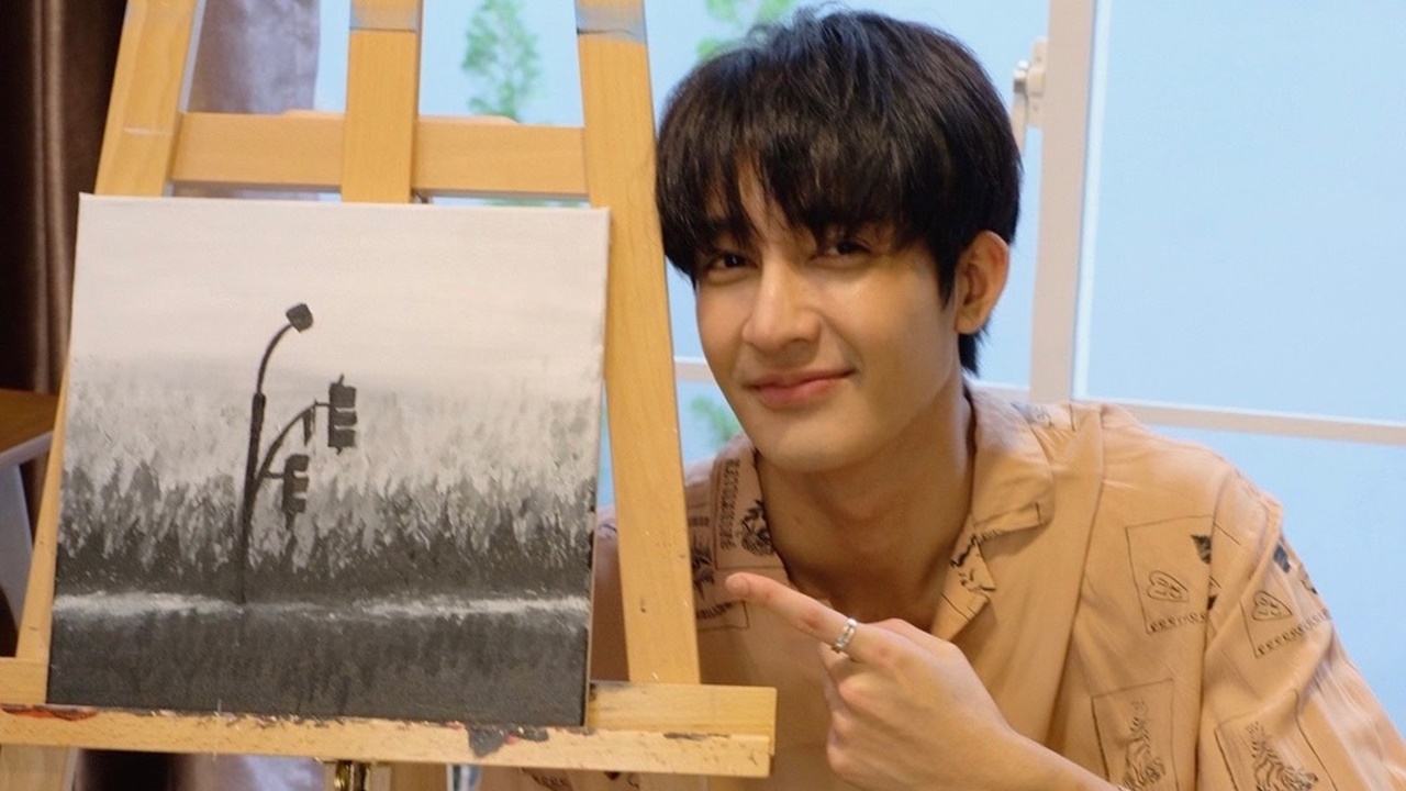 เอิร์ท พิรพัฒน์ นำภาพวาดสุดหวง เปิดประมูลนำเงินรายได้ช่วยผู้ป่วยโควิด